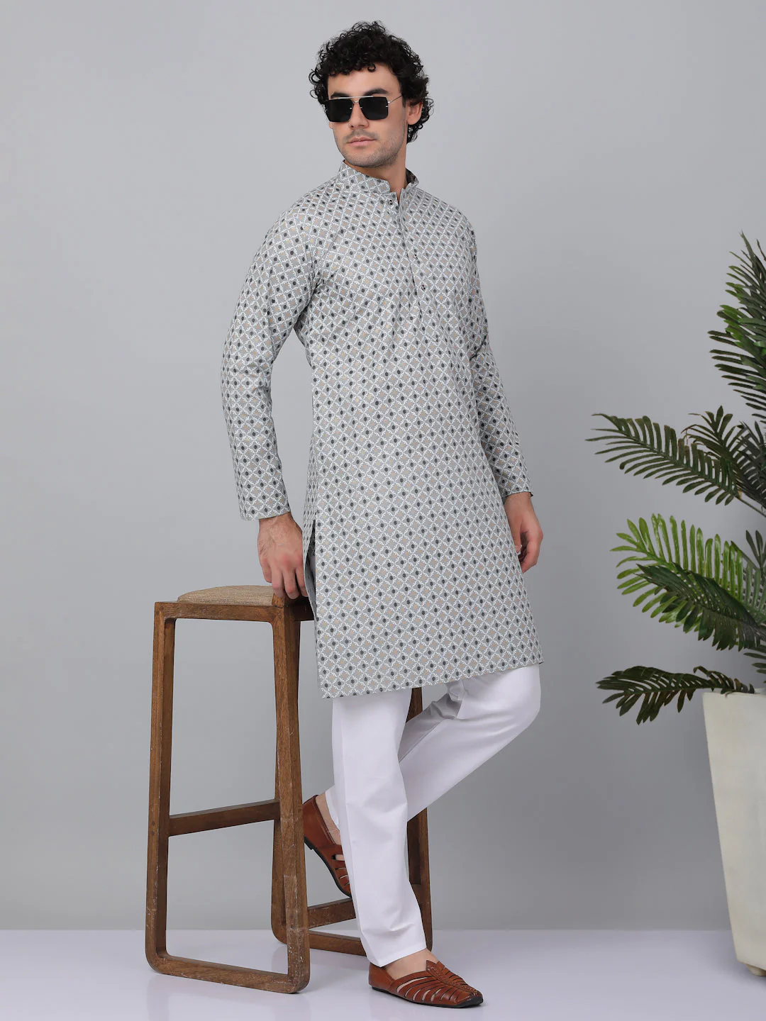KRAFT INDIA Men Cotton Floral Printed Knee Length Kurta With White Elastic Waistband Pyjama Set - Image 6
