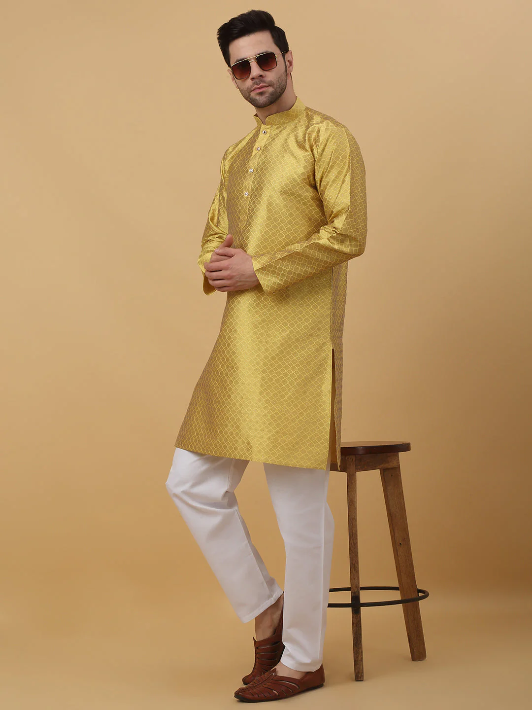 KRAFT INDIA Men's Silk Blend Geometric Jacquard Kurta With White Elastic Waistband Pyjama Set - Image 23
