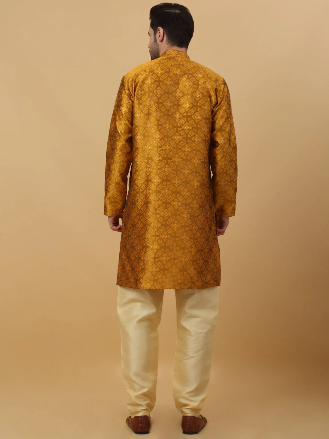 KRAFT INDIA Men's Silk Blend Jacquard Sequenced Kurta with Beige Elastic Waistband Churidar Set - Image 7